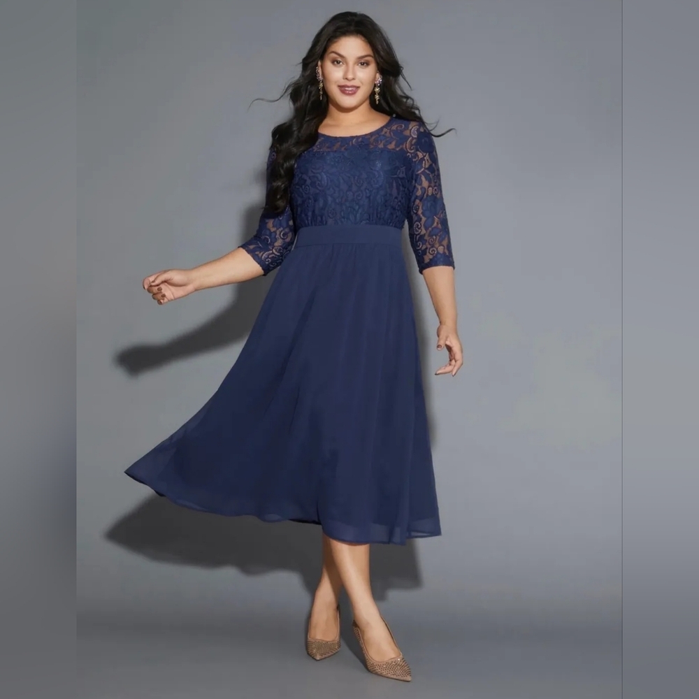 BloomChic NWT Navy Blue Lace Sleeves Midi Dress Size 4X